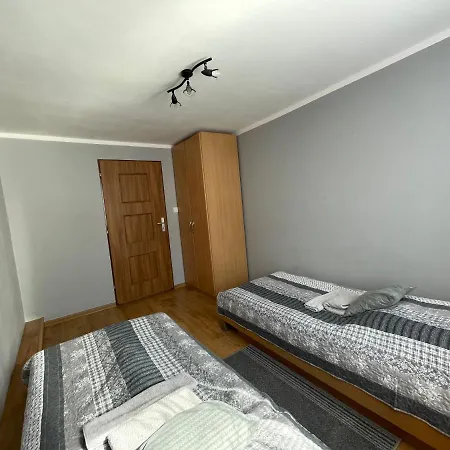 Strane * マルティン